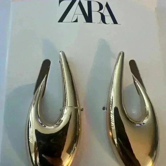 Zara Jewelry - 🔥🔥Zara hoops  earrings